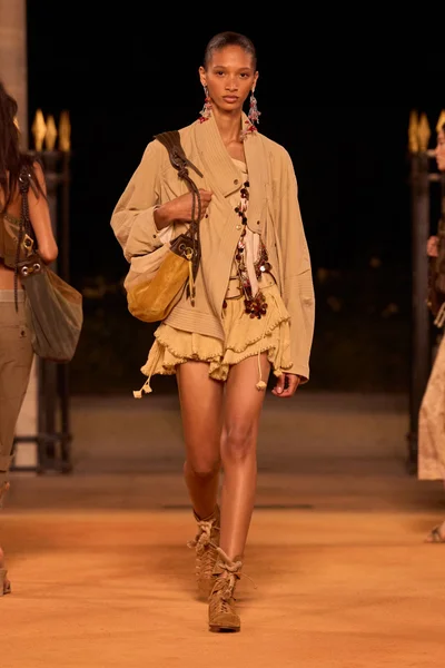 Look 31